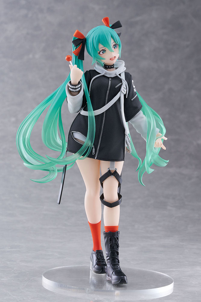 TAITO Hatsune Miku Figure - Fashion (PUNK Ver.)